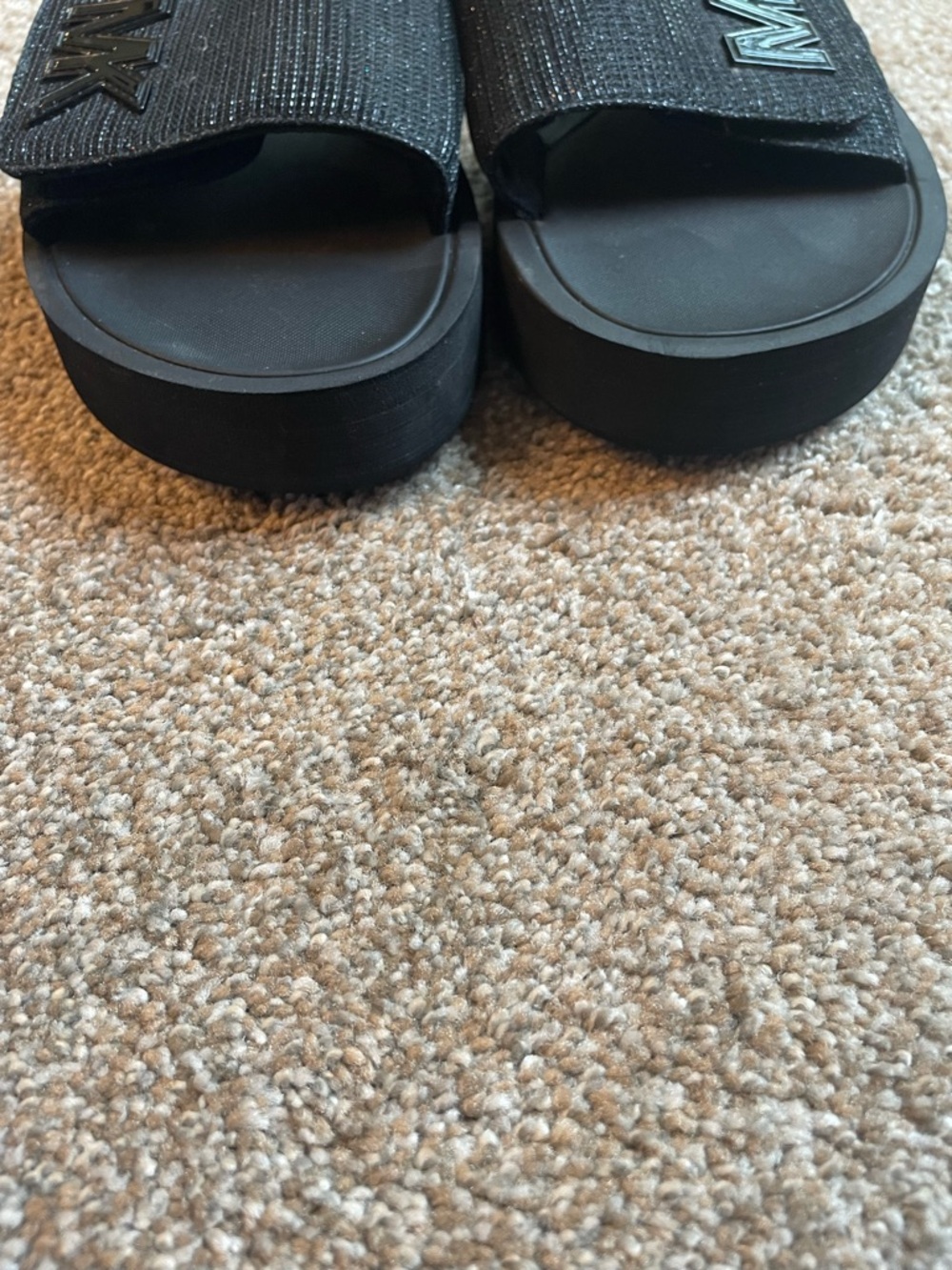 Michael Kors Black Slip-On MK Logo Slides Sporty Size 10M Lightweight - Picture 7 of 9